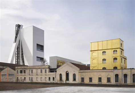 rem koolhaas fondazione prada